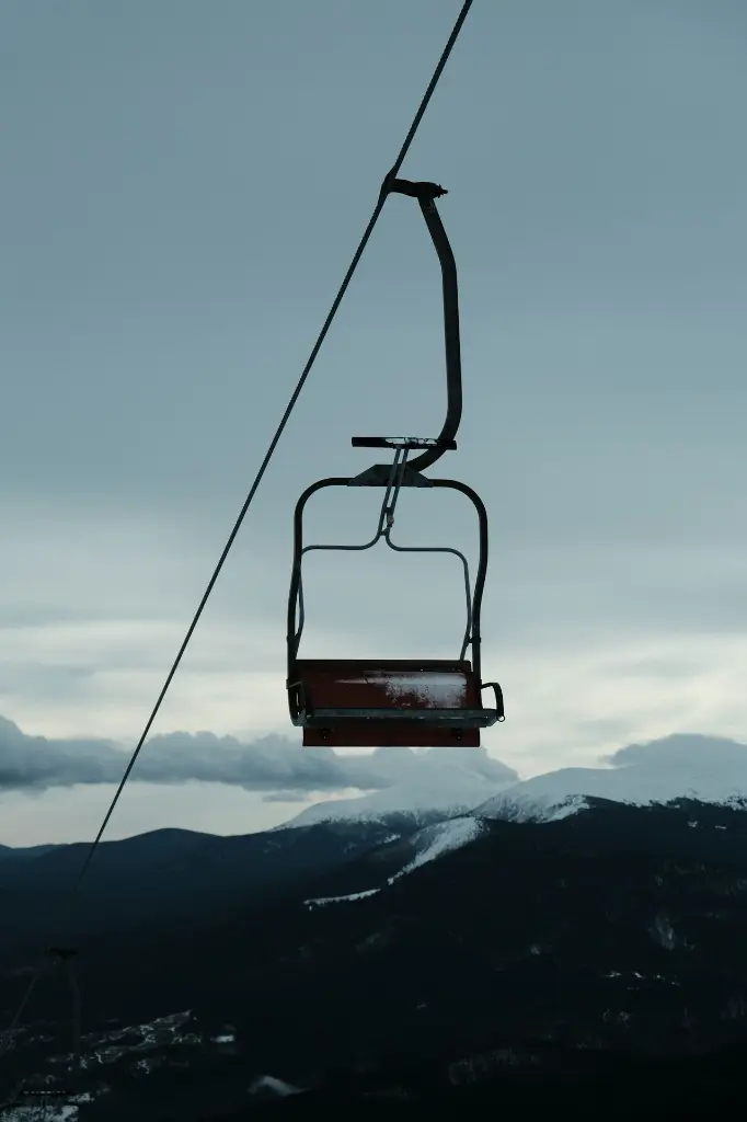 unsplash_yFZeF7z1P3Y_chair lift.webp